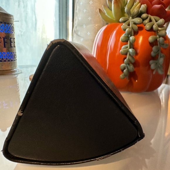 Fendi Italy UV Protection Black Sunglasses FS5227 Oversized Sunglasses - Picture 15 of 16